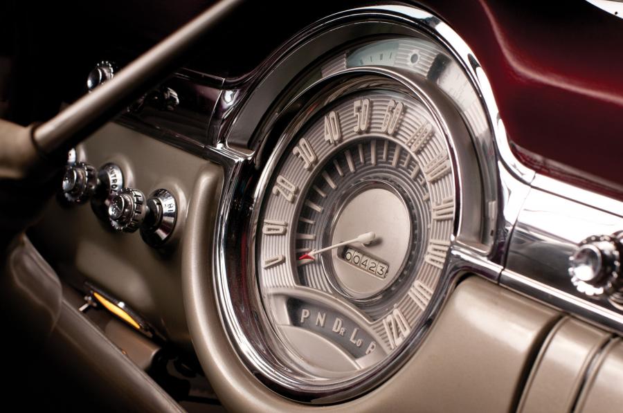  Oldsmobile 98 Convertible 1953 года  (фото 5 из 26)